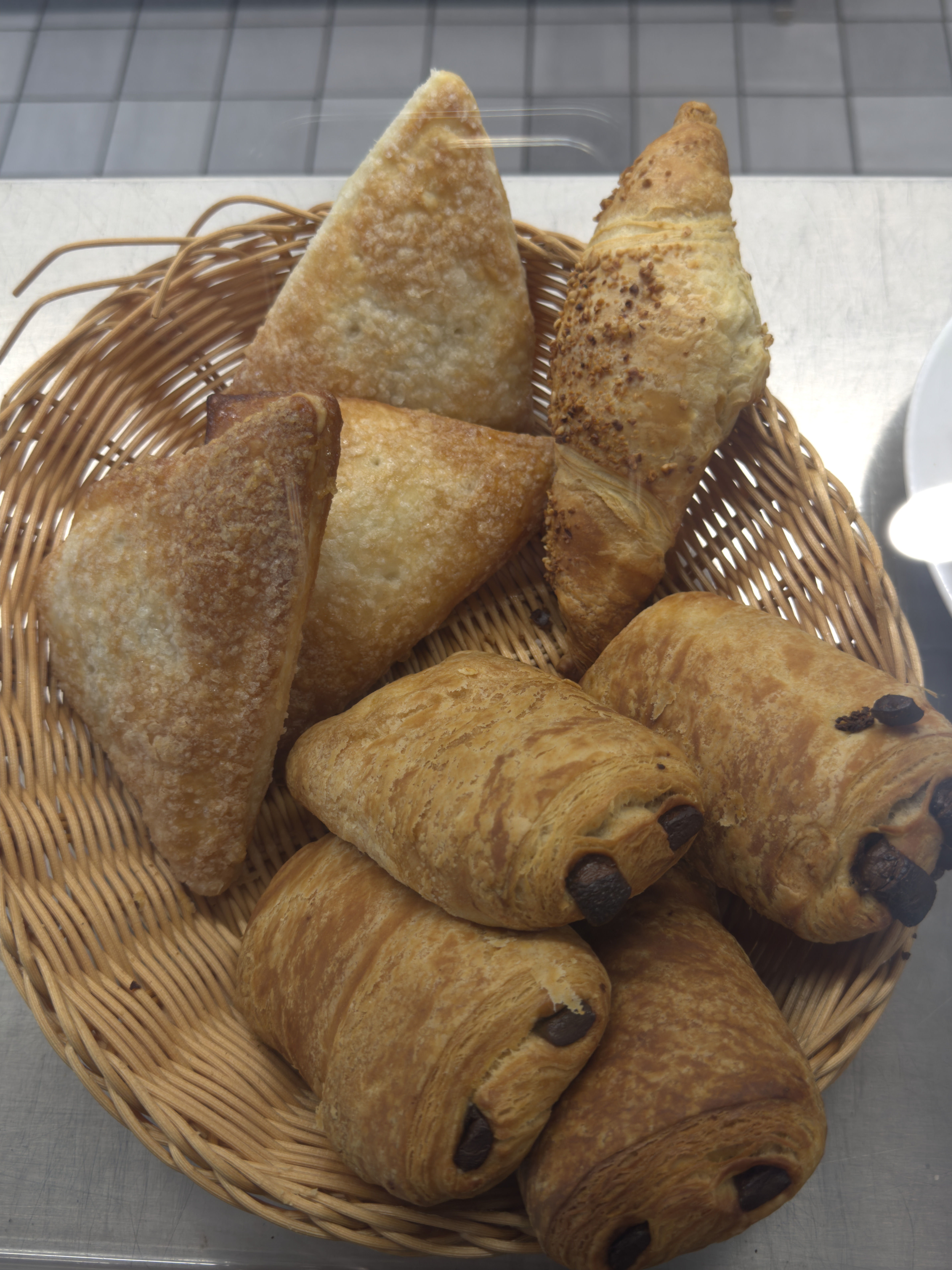 Apple turnover and chocolate rolls